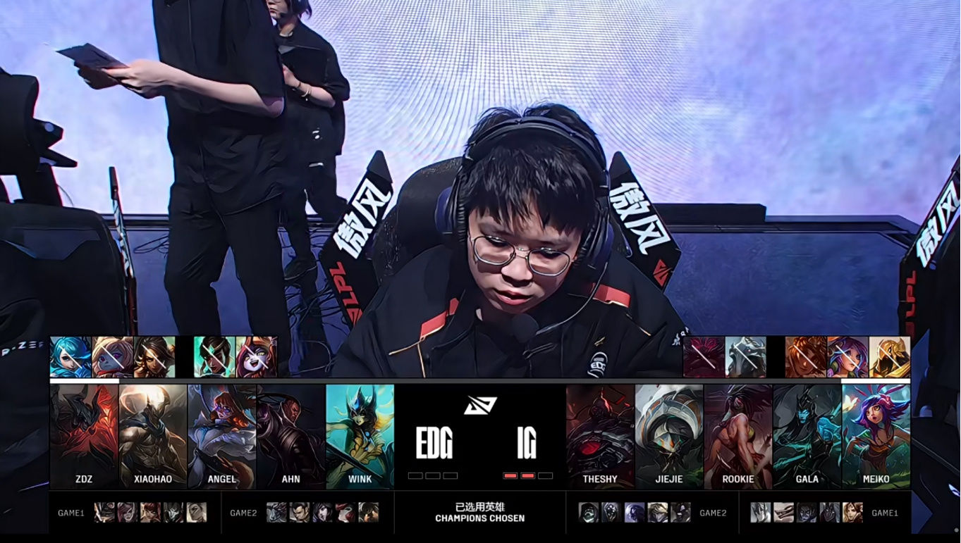 开云官网-EDG横扫LGD，BDD单局斩获MVP峡谷大战2025世界赛，强势挺进下一轮