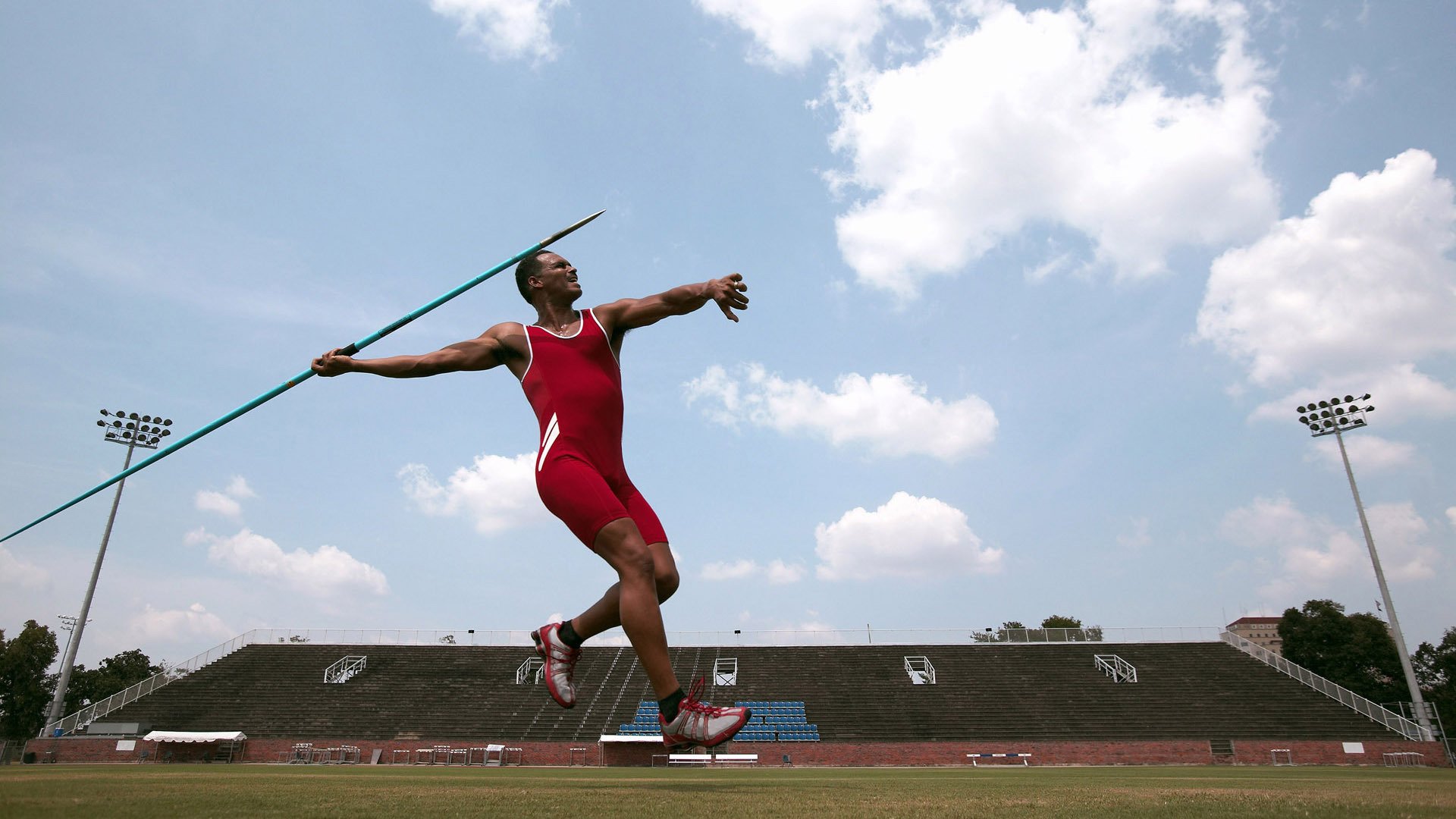 开云体育APP下载-惊天大逆转！巴黎铁闸封死德国战车，无名门迪一夜封神
