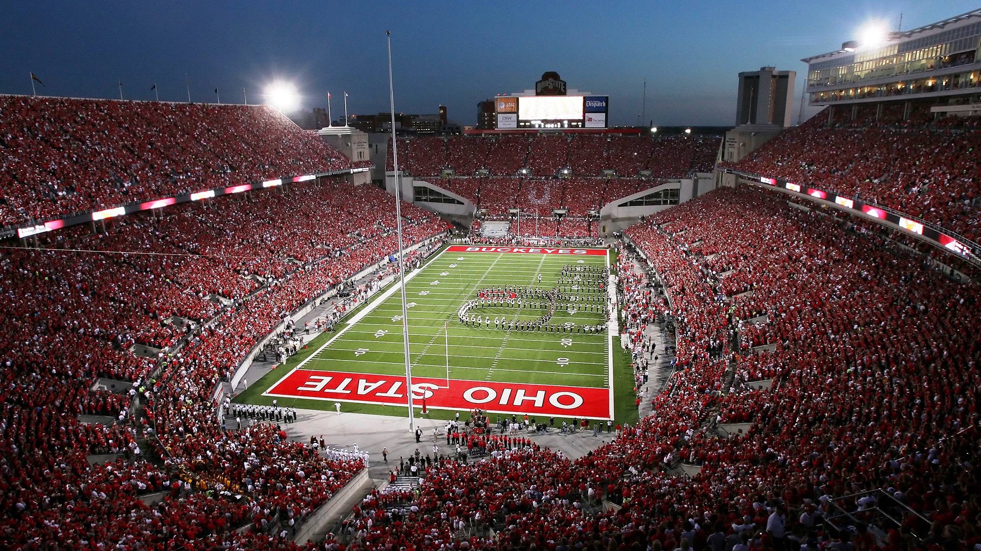 震惊足坛！阿尔及利亚国家队全面压制曼城，C罗临危受命成关键先生